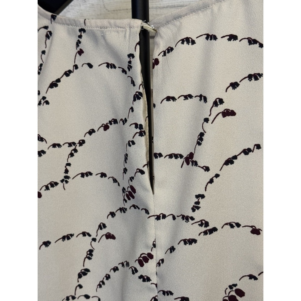 Ann Taylor Women's Floral Blouse S Cream Purple Button Back Lightweight VGC - Picture 6 of 9
